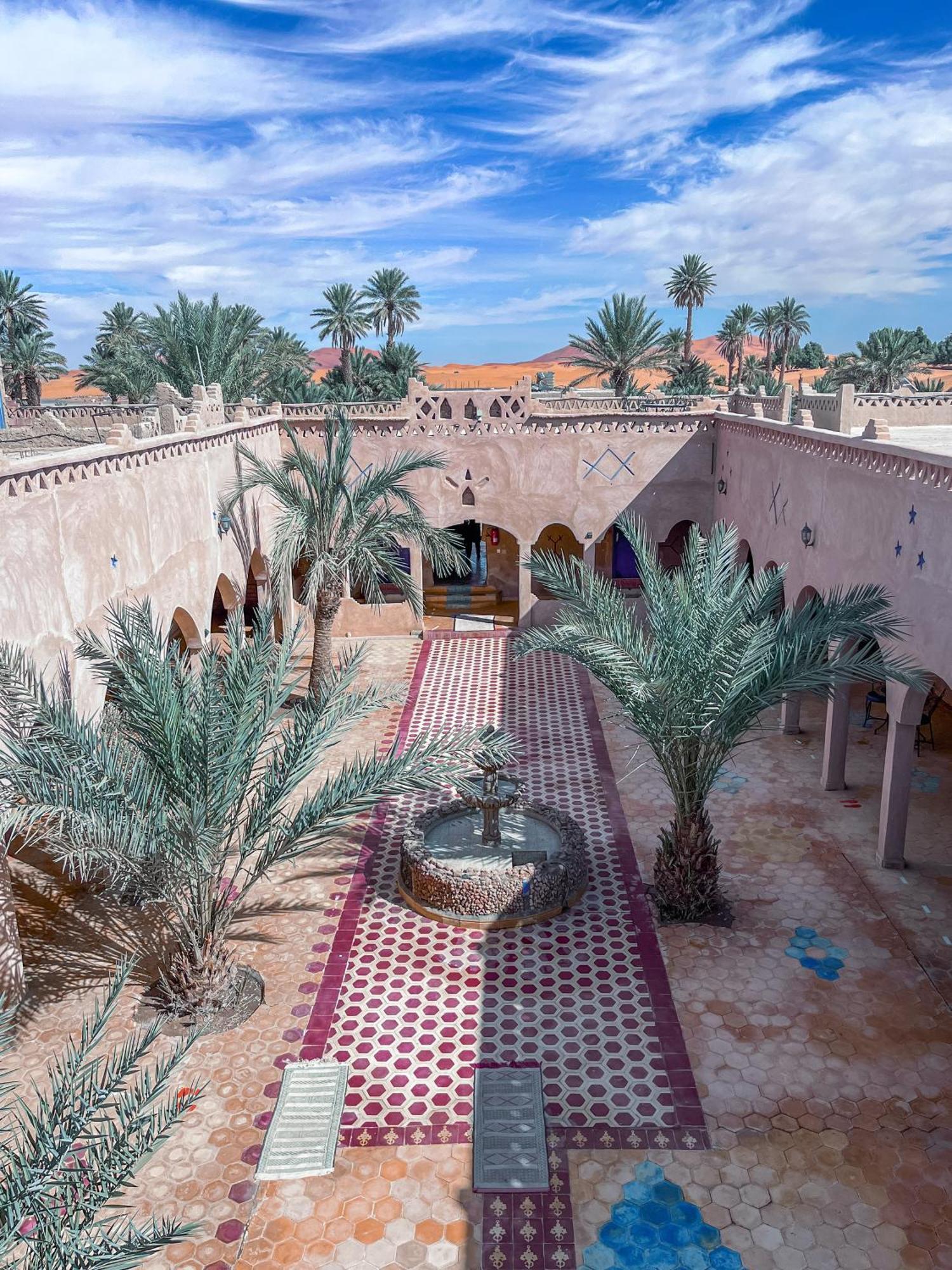 Riad Les Roches Merzouga Exterior photo
