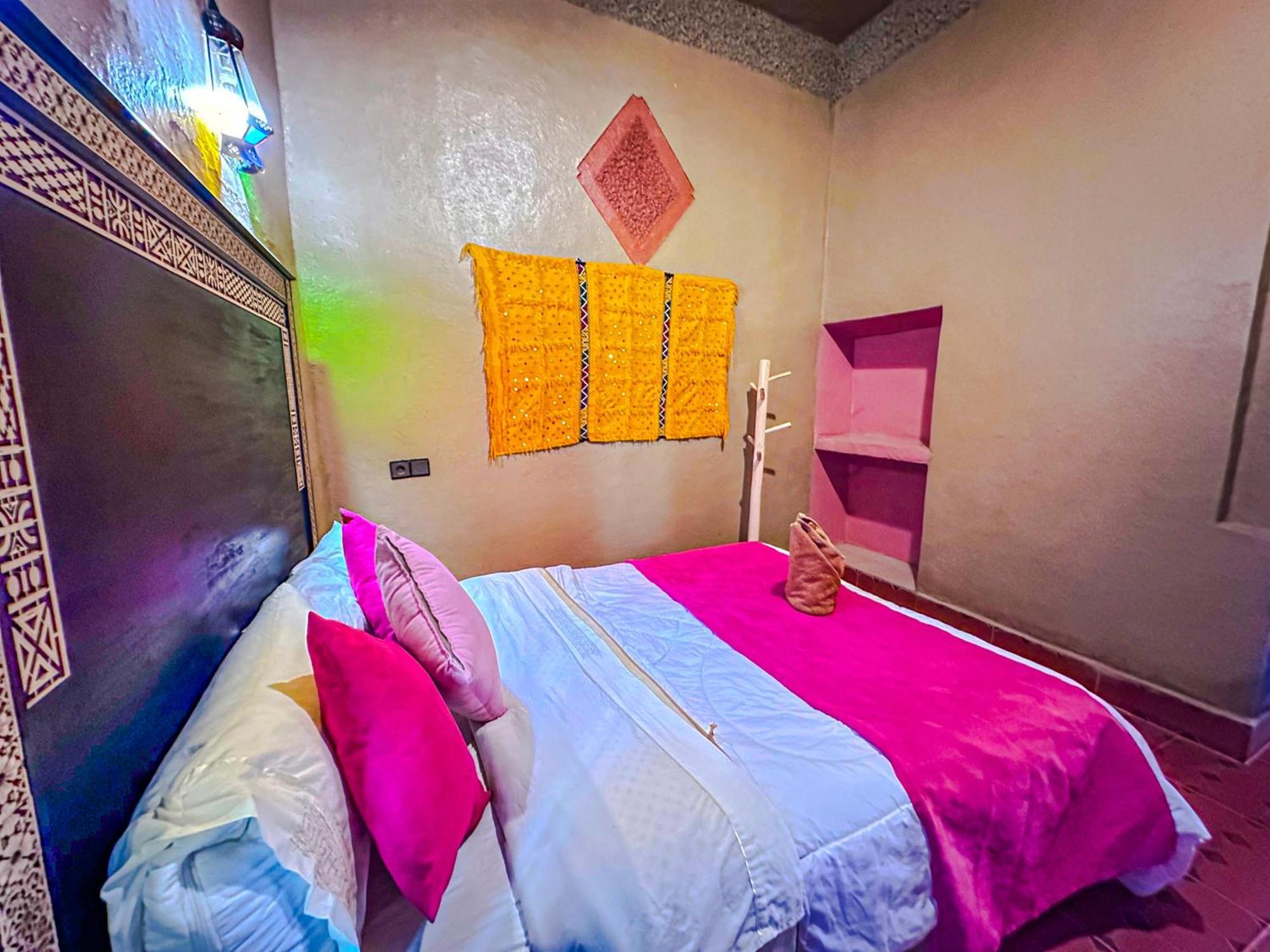 Riad Les Roches Merzouga Exterior photo